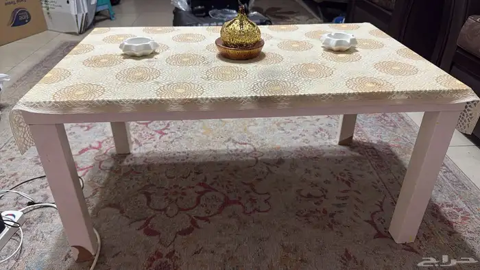 طقم كنب مع طاولات وطقم انتريه مع ستاره و غرفه نوم 9