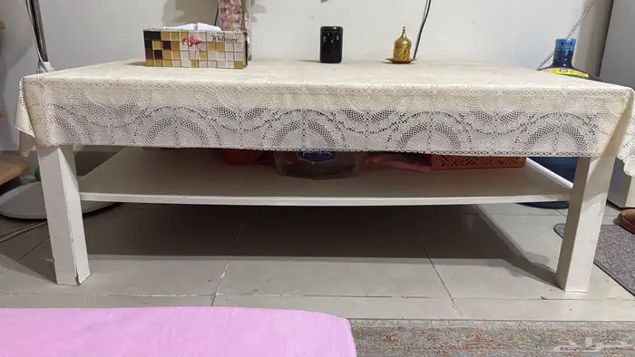 طقم كنب مع طاولات وطقم انتريه مع ستاره و غرفه نوم 8