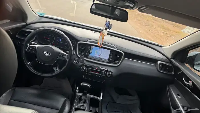 للبيع سورينتو ديزل 2019 11