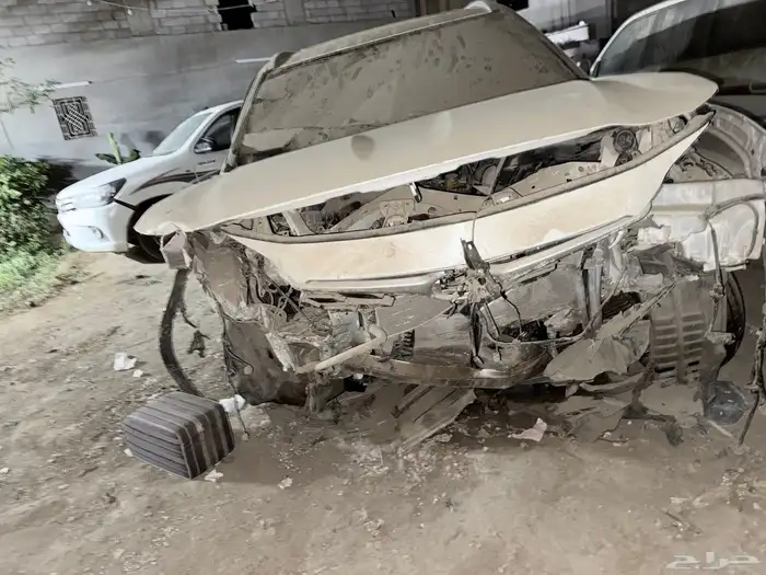 هايلاندر هايبرد موديل 2021 تالف للبيع على السوم 6