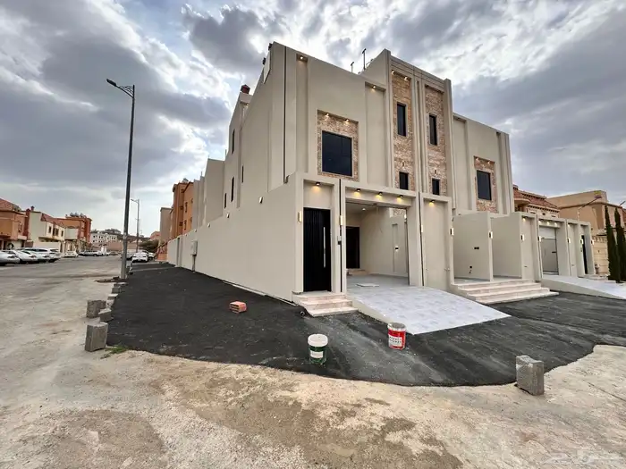 للبيع ادوار ارضيه وروفات علويه فاخره احد روفيده 1
