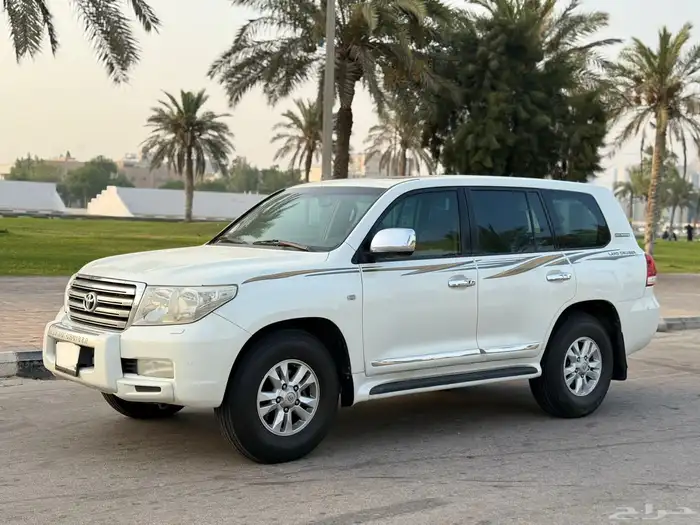 لاندكروزر 2009 GXR فل للبيع 18
