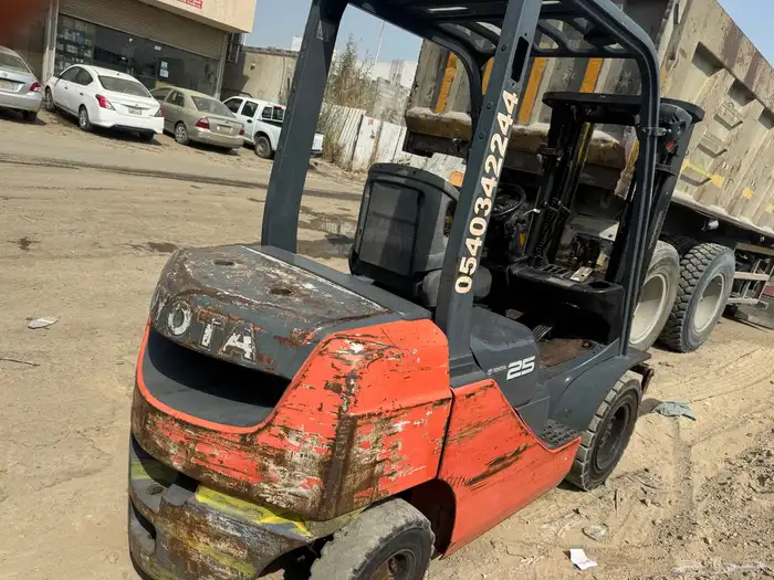 فوركلفت تويوتا للبيع 1