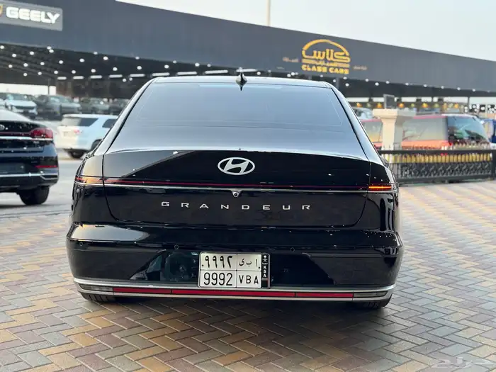 هونداي ازيرا 2023 2