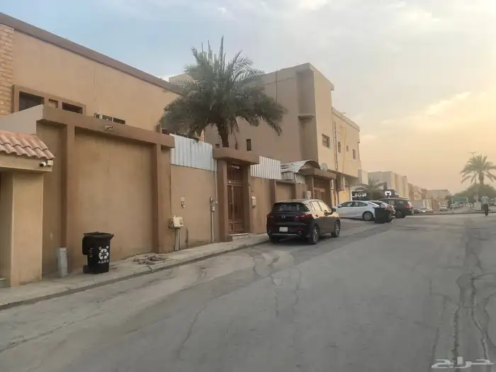 فلة بقيمة أرض بحي الروضة 1