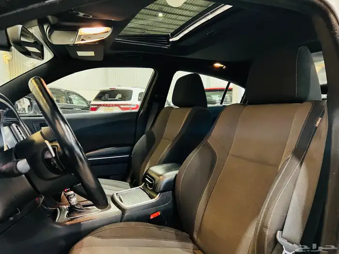 دودج تشارجر 2015 RT V8 بحاله ممتازه 13