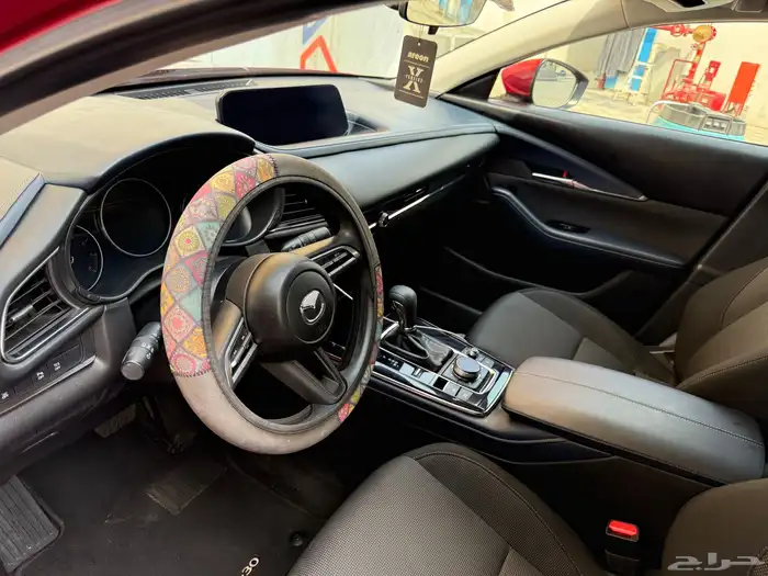 مازدا CX-30 - 2023 - فل كامل لون احمر ممشى 34000 فقط 5