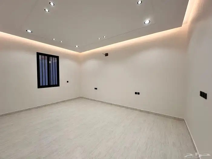 للبيع ادوار ارضيه وروفات علويه فاخره احد روفيده 7