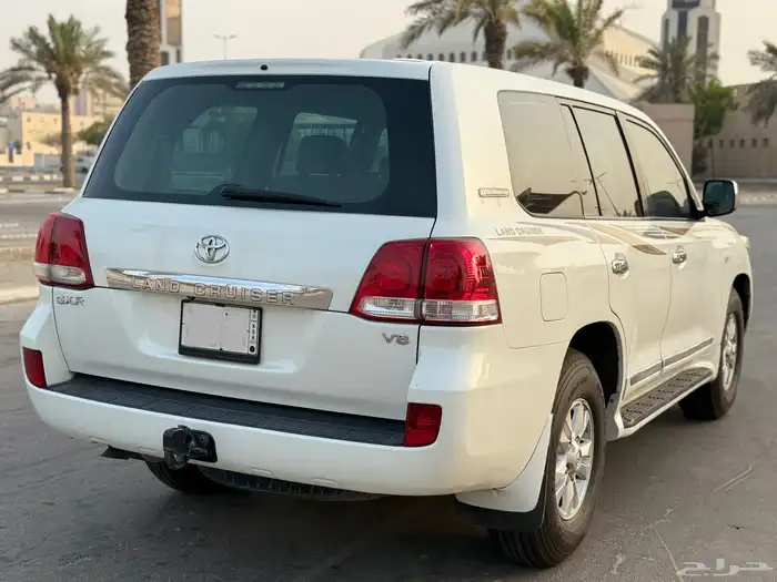 لاندكروزر 2009 GXR فل للبيع 8