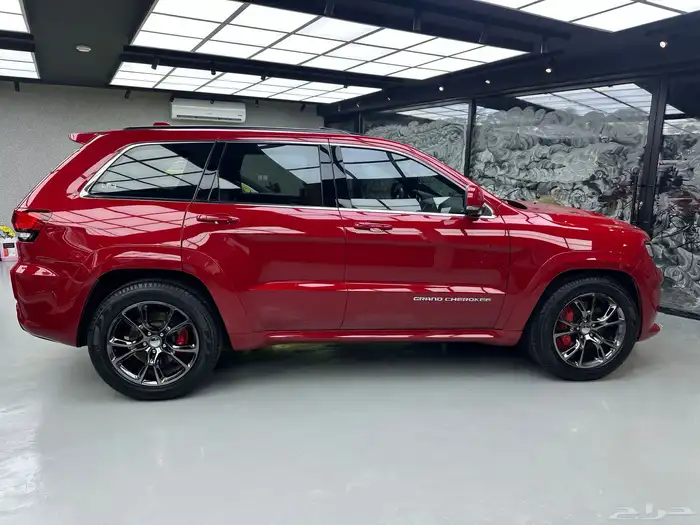 Jeep SRT 5