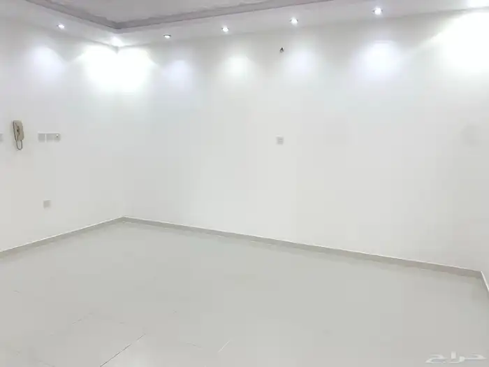 شقة للإيجار. تم التأجير الله يبارك للمستأجر 11