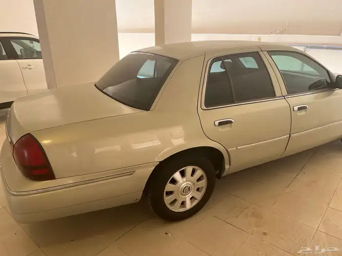 فورد قراند ماركيز 2004 7