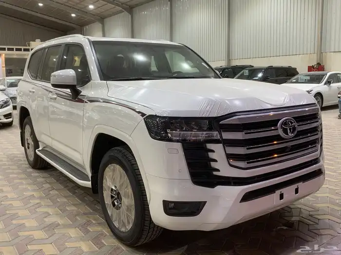 لاندكروزر GXR4 بنزين 2025 بريمي أبواب شفط 1
