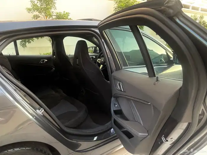 BMW 120i M sport package 34