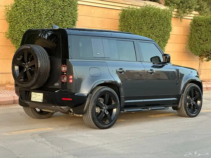 ديفندر HSE V6 2023 4