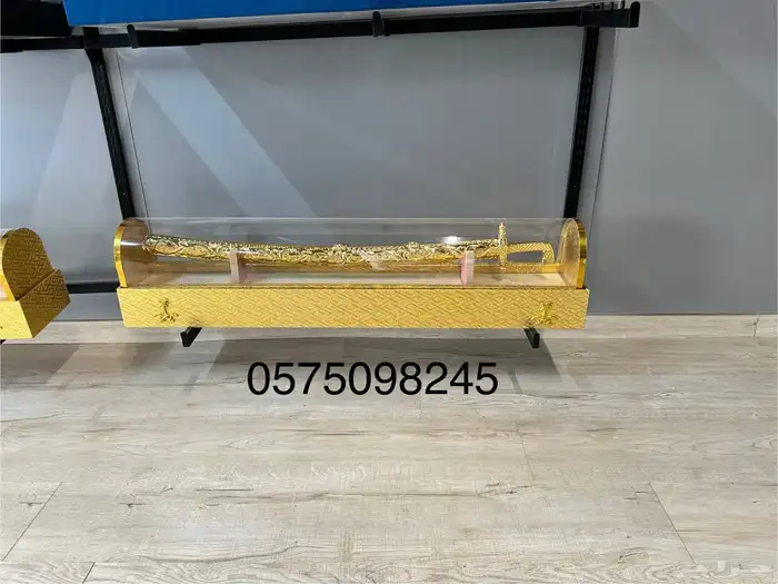 هدايا Vip مناسبات تخرج تكريم بشت سيف بوكسات أكريليك 6