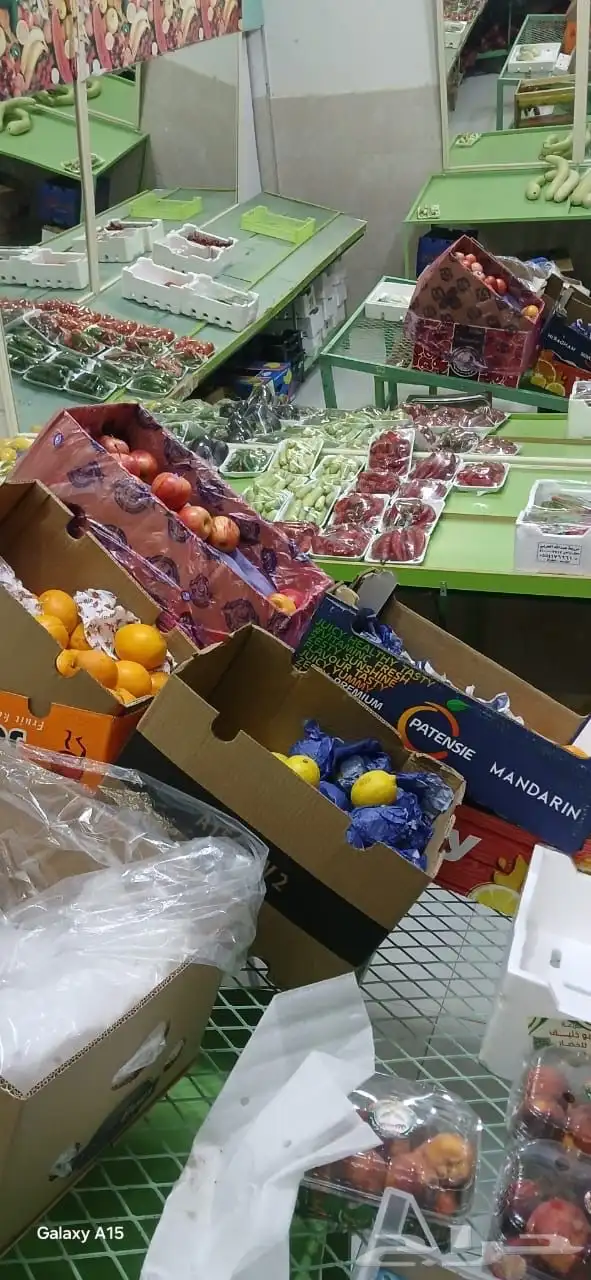 للتقبيل محل خضار كامل بغراضه 2