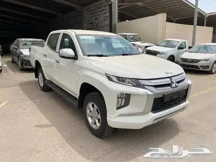 ميتسوبيشي L200 دبل ديزل عادي 2023 1