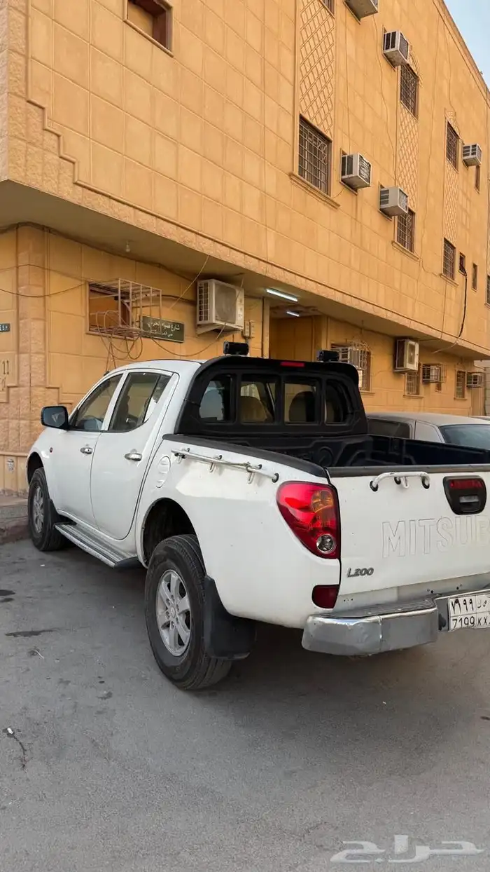 وانيت موستبيشي دبل 0