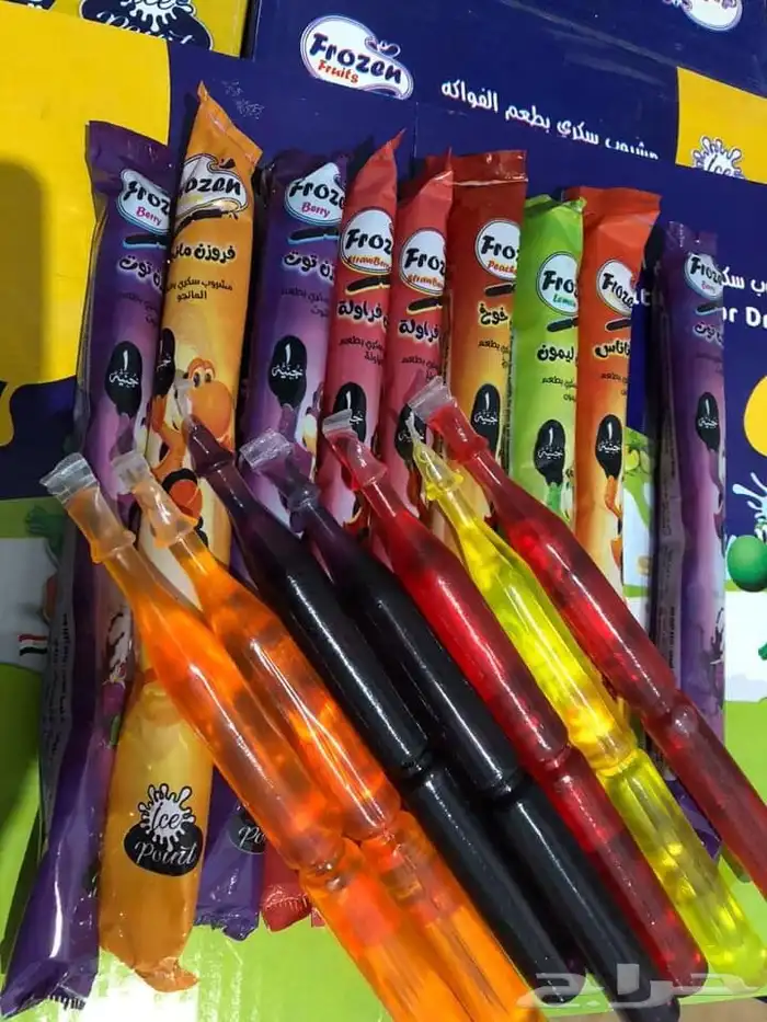 مصمم  جرافيك خبرة 15 عام منتجات -سوشيال ميديا- طباعة- لوحات 33