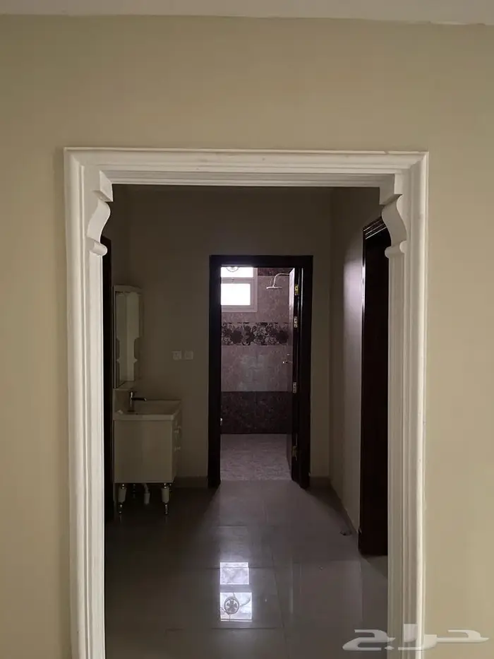 شقة للايجار حي العوالي 3