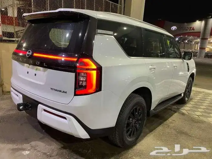 نيسان باترول تيتانيوم موديل 2025 3