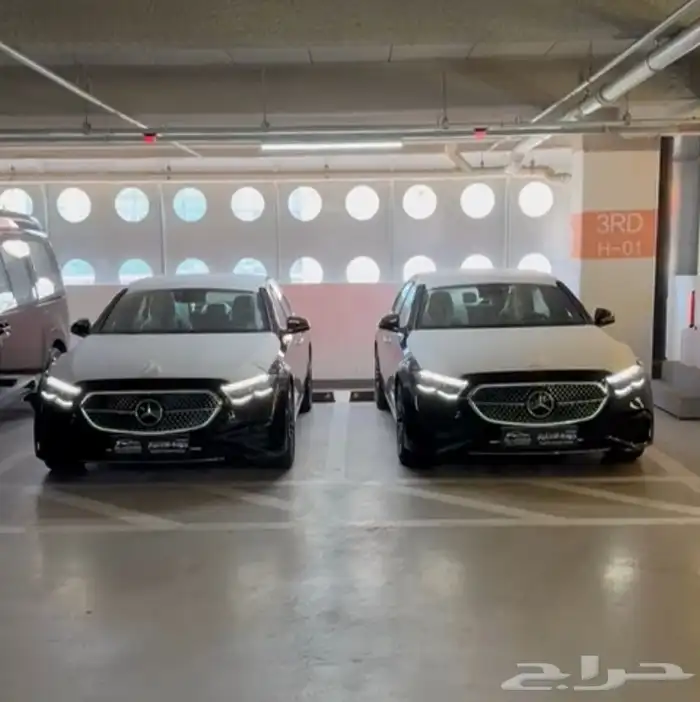 Mercedes Benz E300 AMG LINE (2025) zero 3