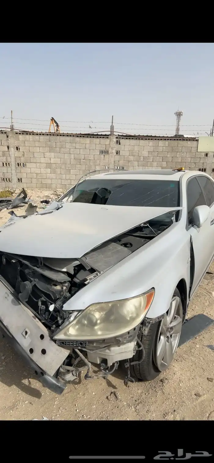 للبيع لكزس LS460 2007 تشليح 1