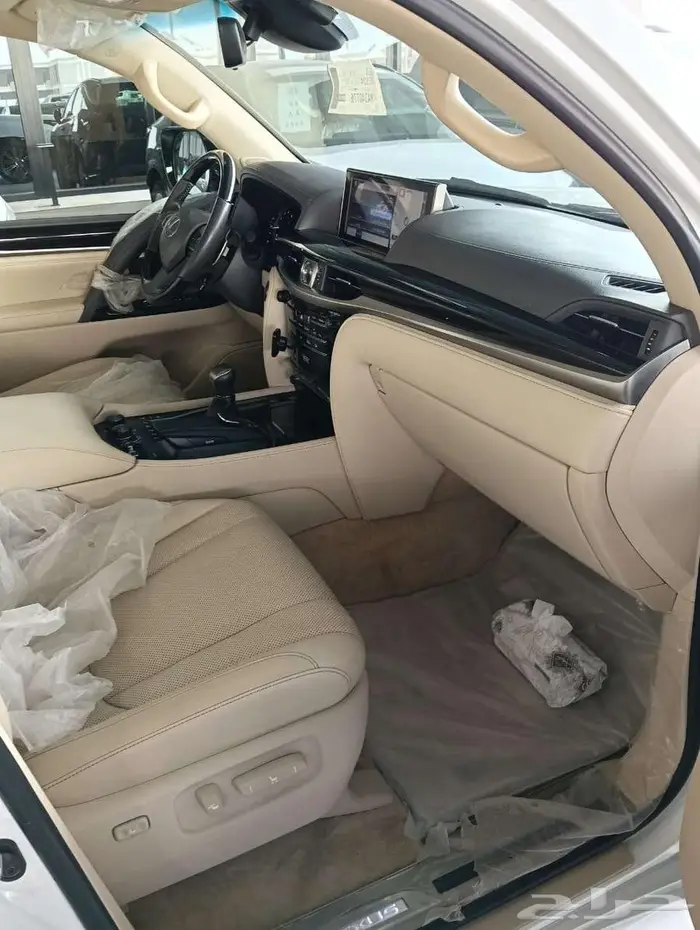 لكزس lx570 s موديل 2021 4
