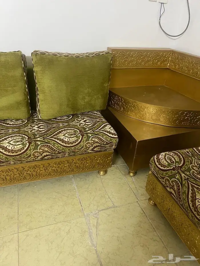 للبيع كنب 10