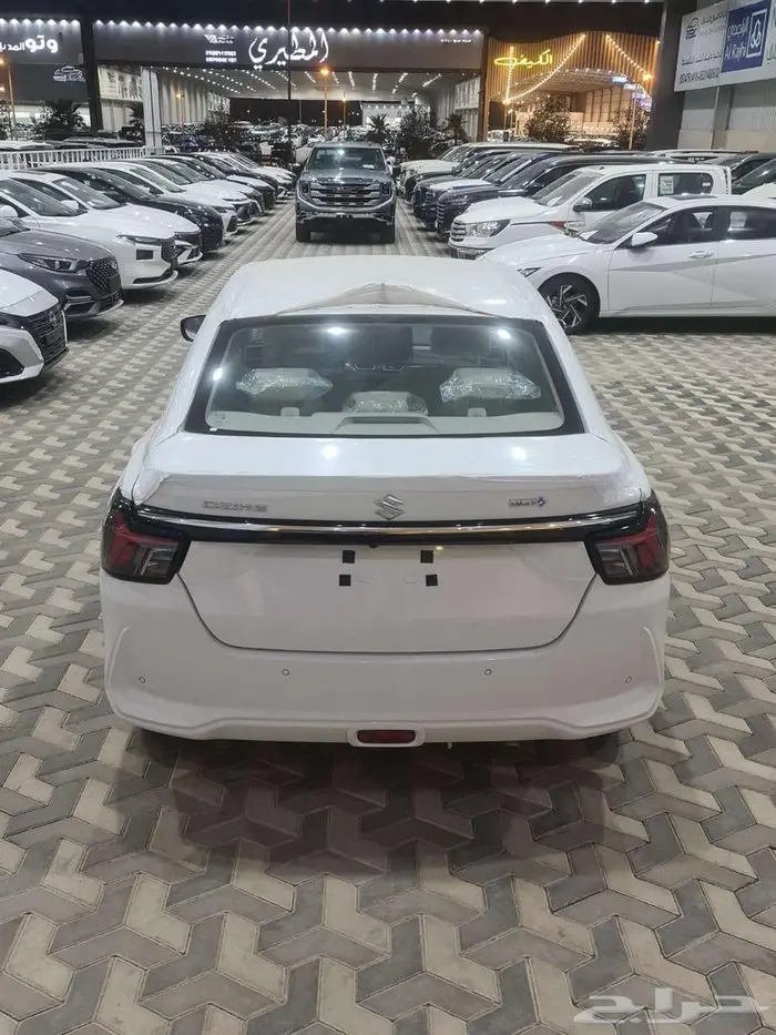سوزوكي ديزاير GLX فل كامل 2025 الشكل الجديد 5