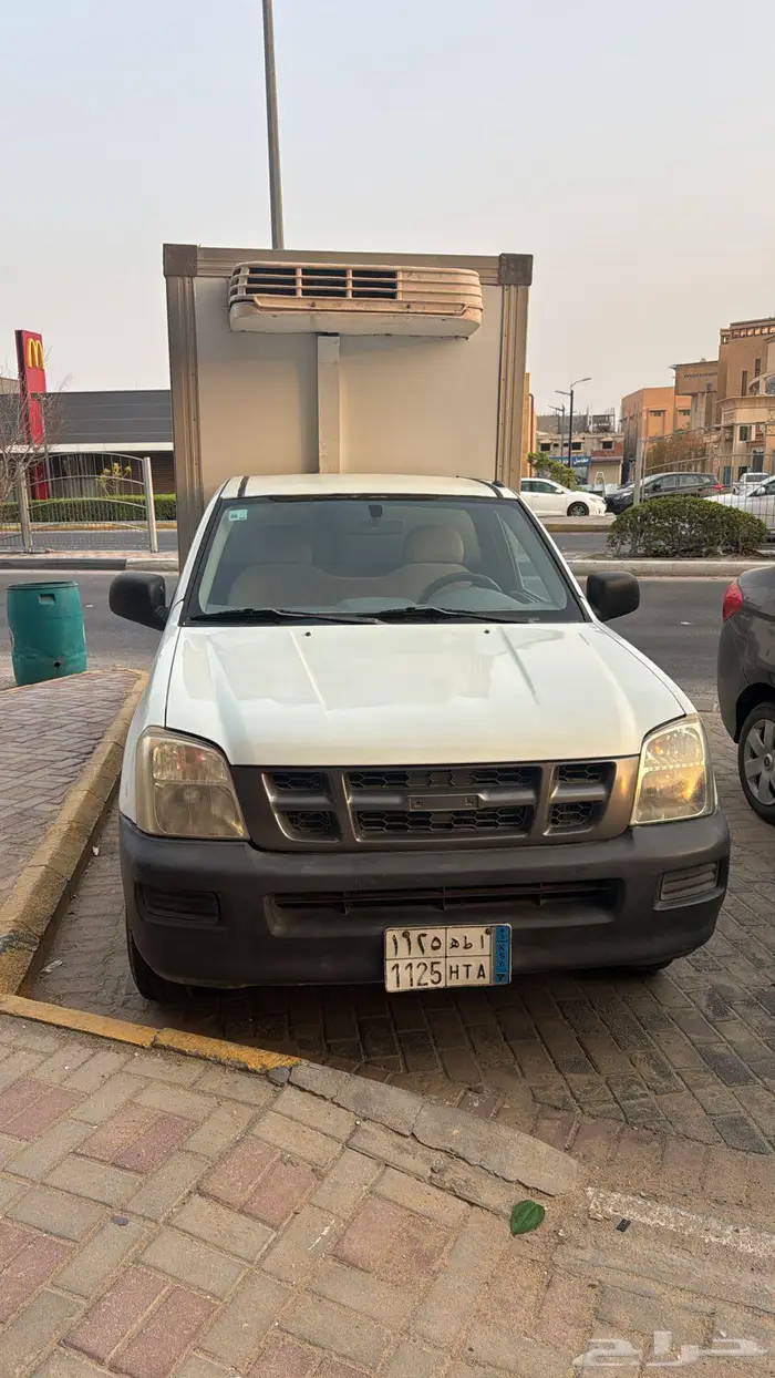 ايسوزو موديل 2004 ثلاجة تبريد وتجميد للبيع 5