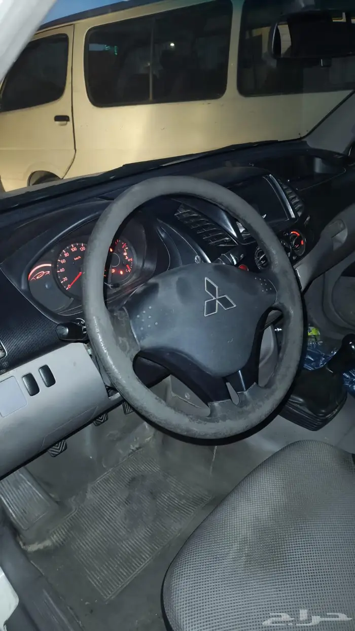 ميتسوبيشي L200 بنزين غمارتين 4