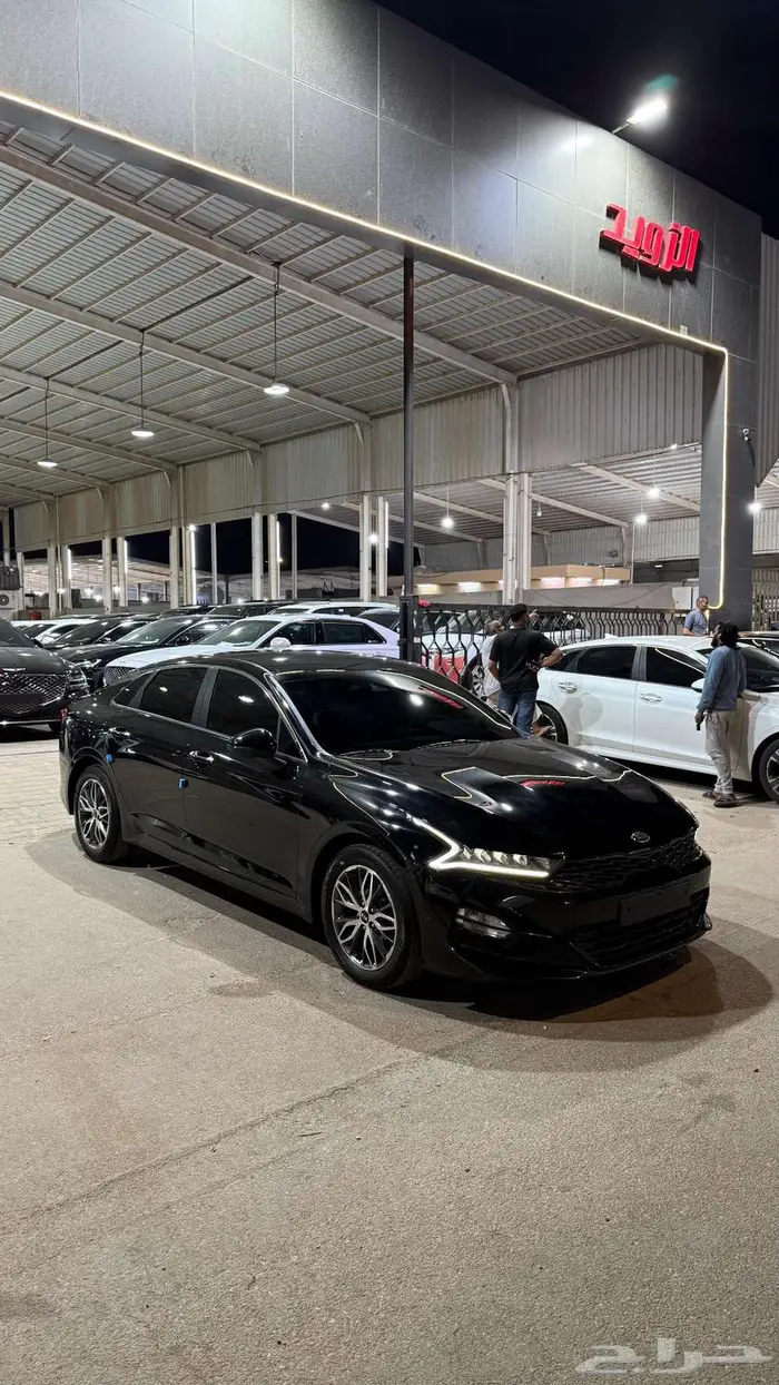 كيا 5 2020عداد 85000 بنزين 0