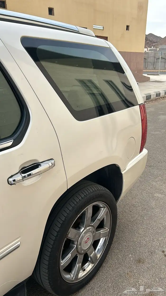 ماشاء الله تبارك الله كاديلاك اسكاليد 8