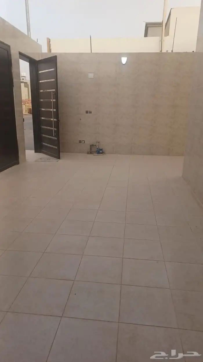 للبيع دور نص ارض حي الصفا 2