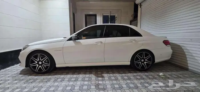 مرسيدس e500 v8biturbo 29