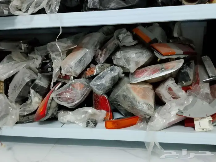 للبيع قطع غيار سيارات تويوتا جديد 0