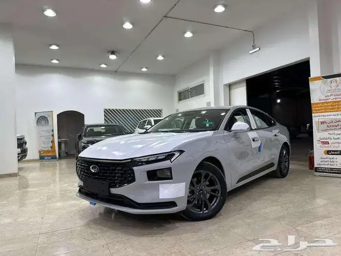 فورد تورس امبيانتي رصاصي فاتح 2025 2