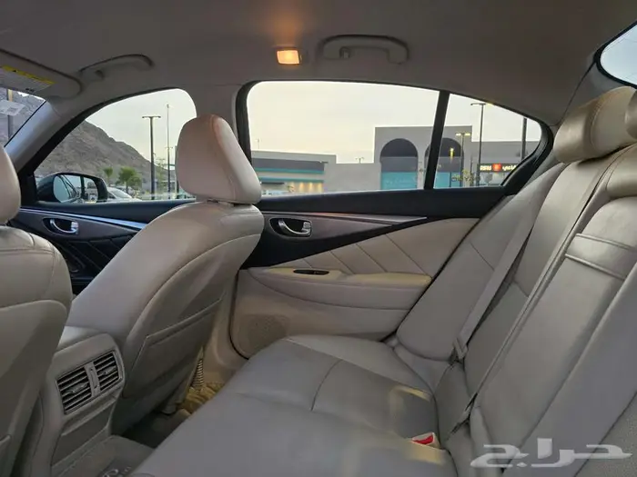 انفنتي Q50 فل كامل 33
