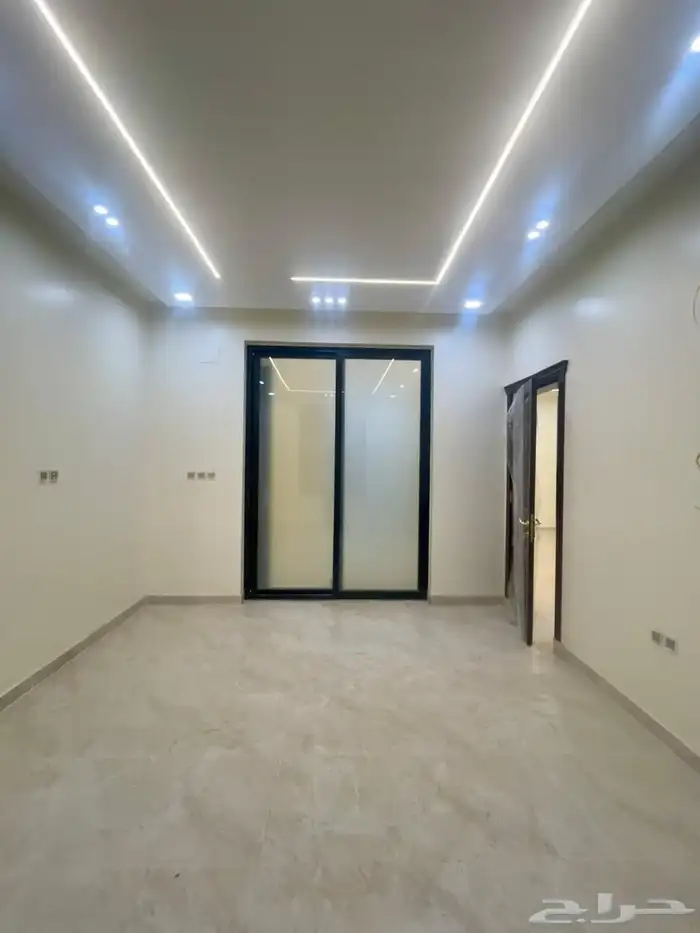 فيلا فاخرة للبيع بحي السويس 10