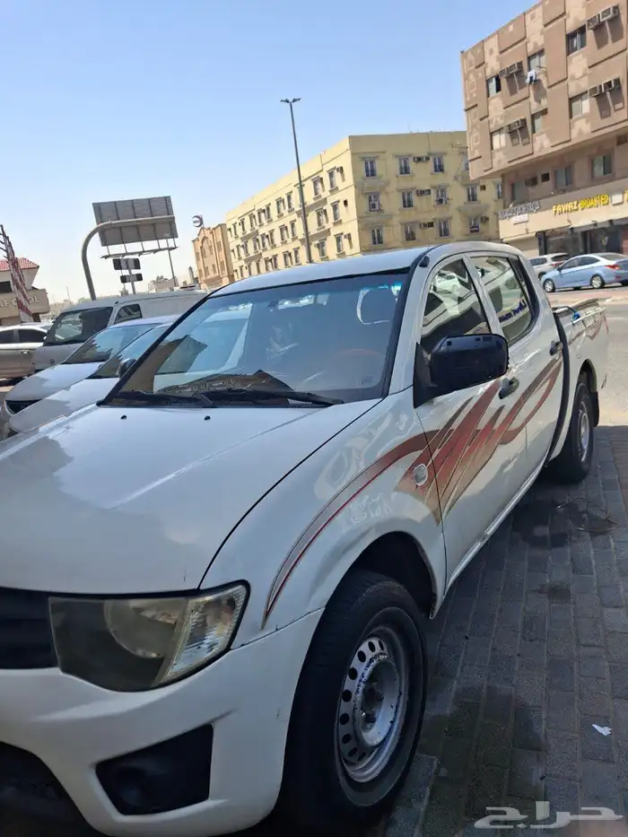 متسوبيشي بكب L200 1