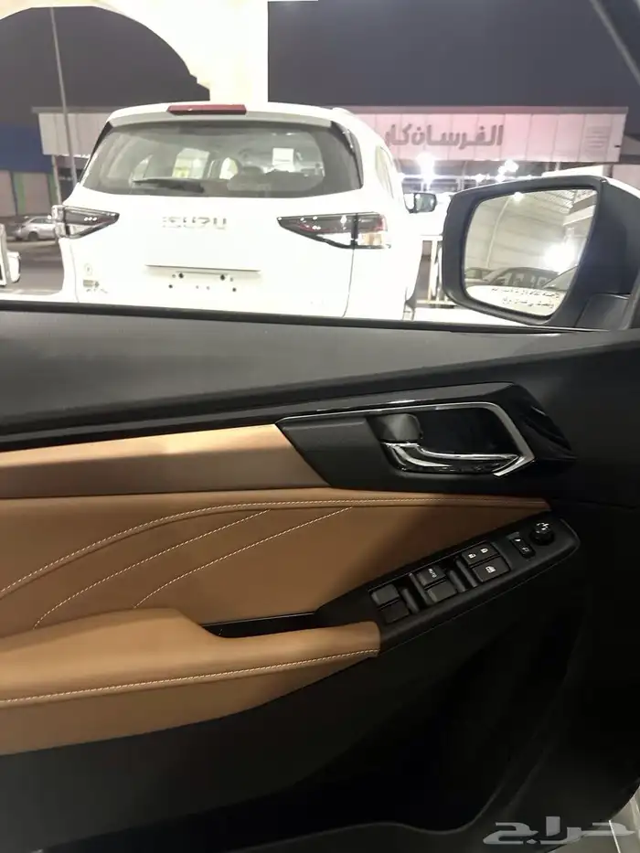 جيب ايسوزو MUX - فل كامل دبل- 2024 عرض خاص 8