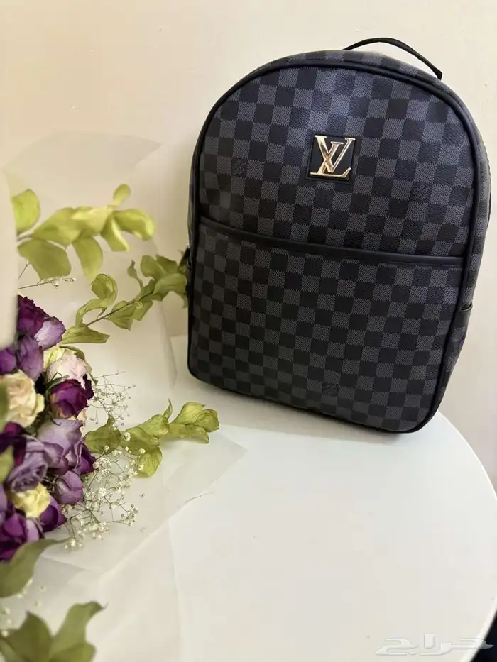 شنط رجاليه جديده ما ستخدمت اول شنطتين عليها خصم الموقع رياض 20