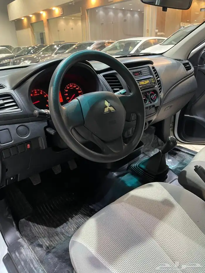 ميتسوبيشي L200 10