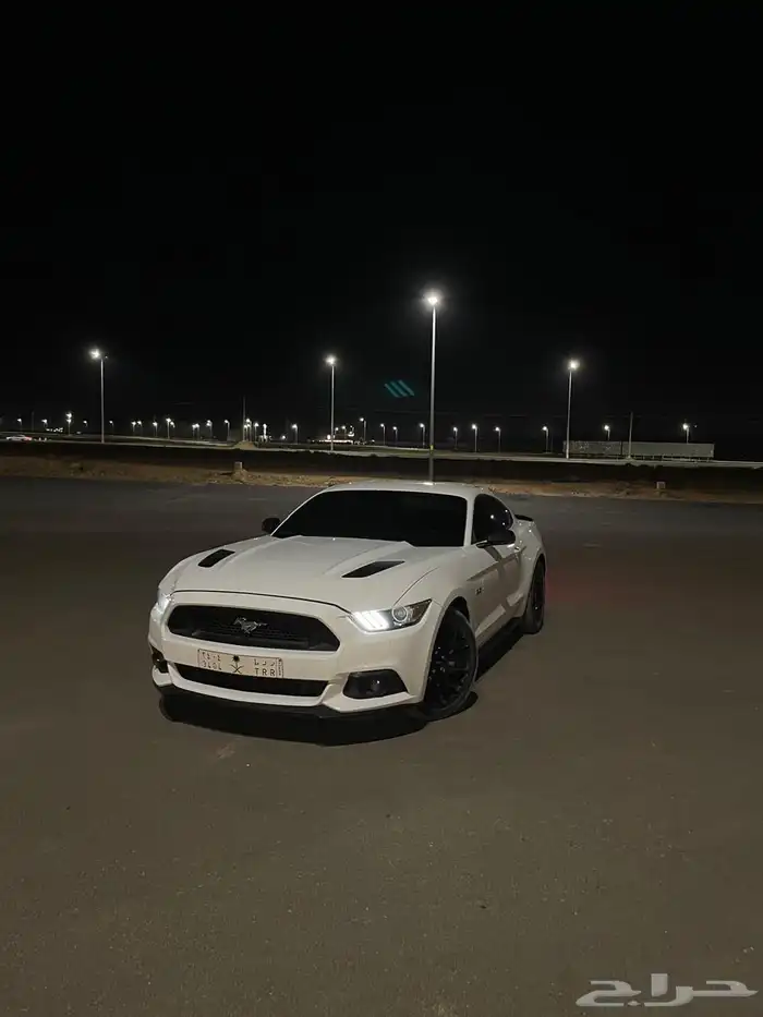 موستنق GT V8 5.0 2015 2