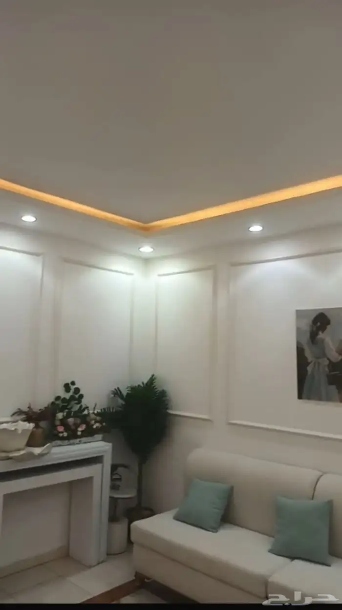 للبيع فيلا في التلال الغربي داخل الحد تم تنزيل السعر الى 850 4