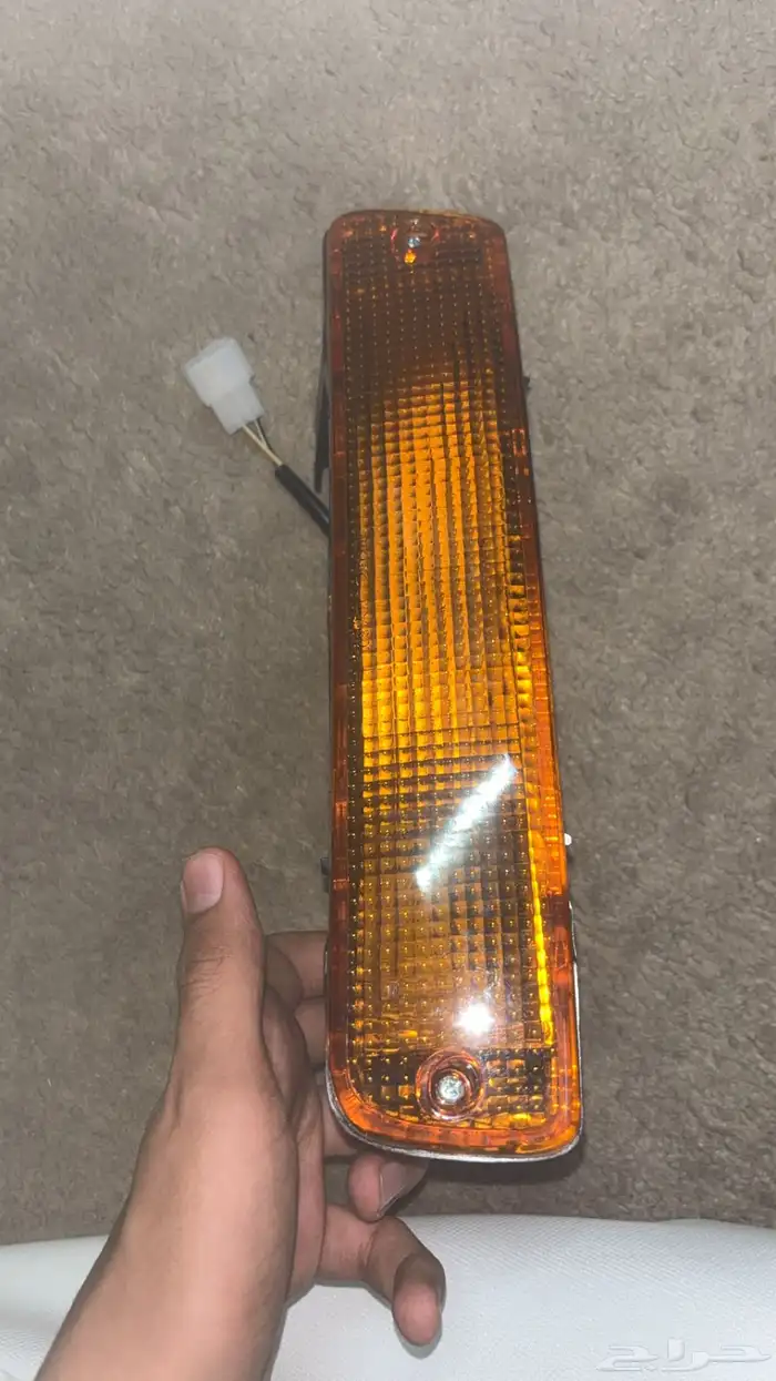 اشارات قدام تحت الشمعات تركب من 97 وتحت نظيفه ب 20 1