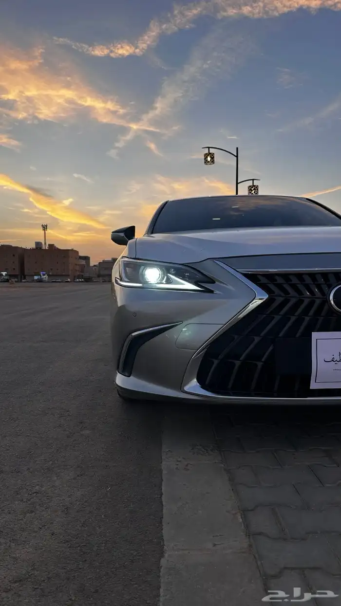 لكزس Es250 نظيف 2