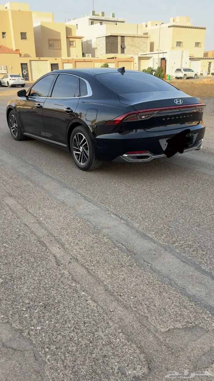 ازيرا بنزين 4سلندر 2020 3